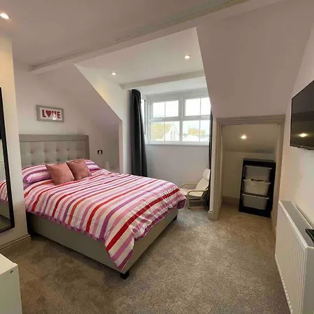 Cranford House 3 Bedroom